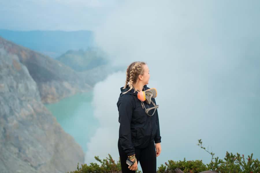 Banyuwangi: Ijen Volcano Trip With Experienced Guide - The Experience: What Really Sets It Apart