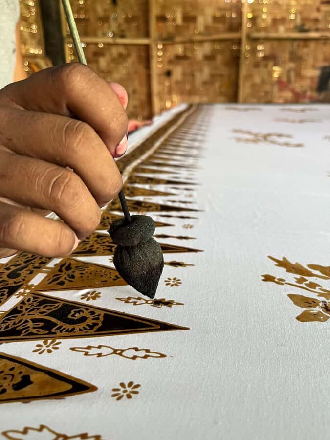 Banyuwangi: Traditional Batik-Making Class with Snack - Why This Tour Offers Great Value