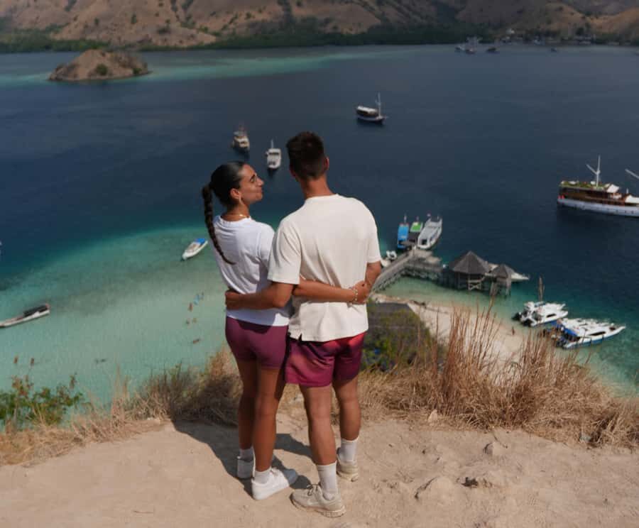 Bare Sea Liveaboard 2D1N on Standard Boat from Labuan Bajo - What You Can Expect from the Tour