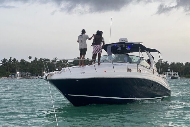 BBQ Luxury Yacht with Premium Bar and Snorkeling - Why This Tour Stands Out