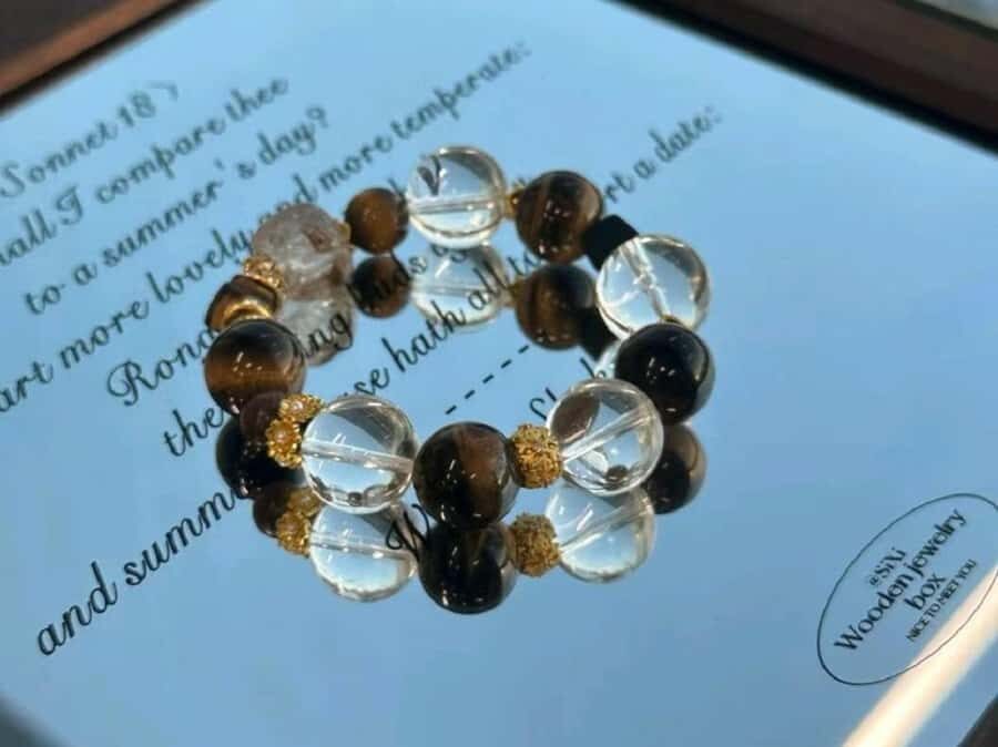 Beijing: Crystal Bead Bracelet Workshop - Selecting Crystals with Purpose