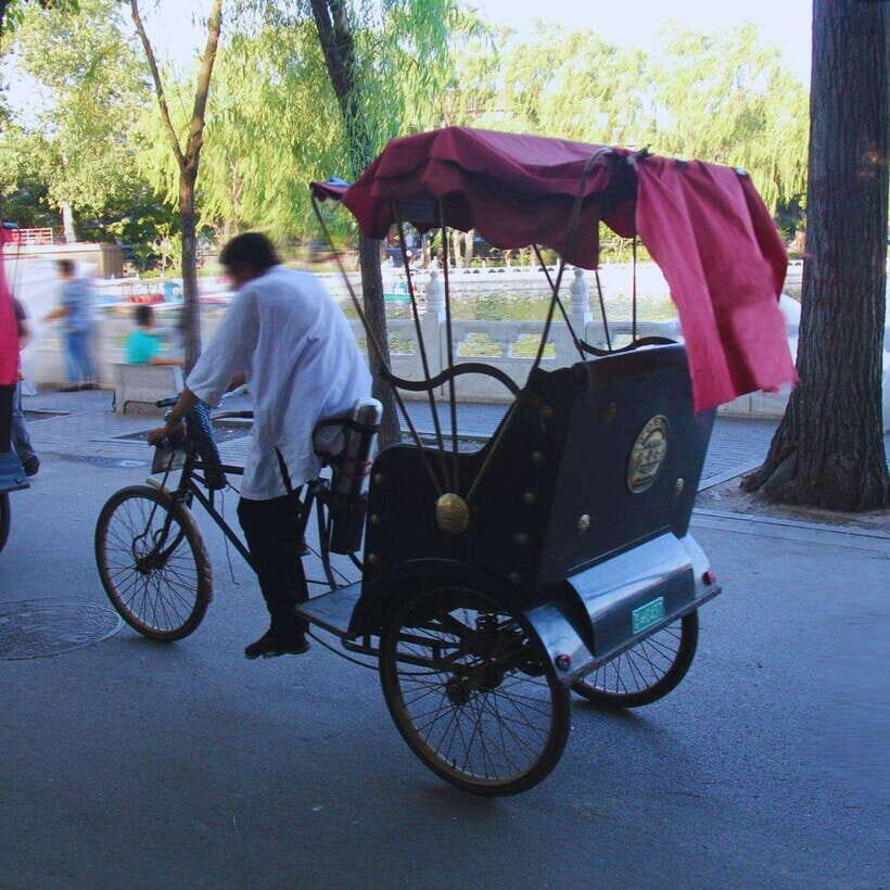 Beijing: Hutong Private Tour - Rickshaw Ride & English Guide - Discovering Beijing’s Historic Heart