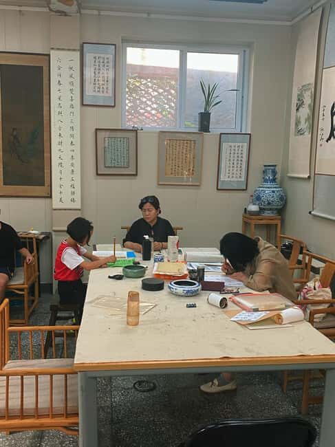 Beijing liulichang : Learn Calligraphy orCarving from Master - What to Expect During the Workshop