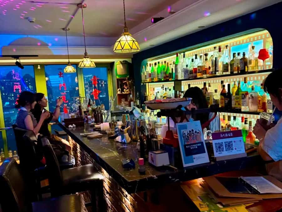 Beijing Nightlife: Explore Retro Movie Bars & Hutong - Practical Details and What It Means for You