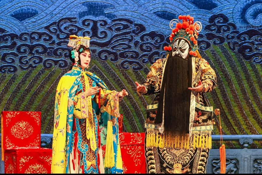 Beijing: Peking Opera Show, Dinner+Houhai Lake Night Tour - An In-Depth Look at the Experience