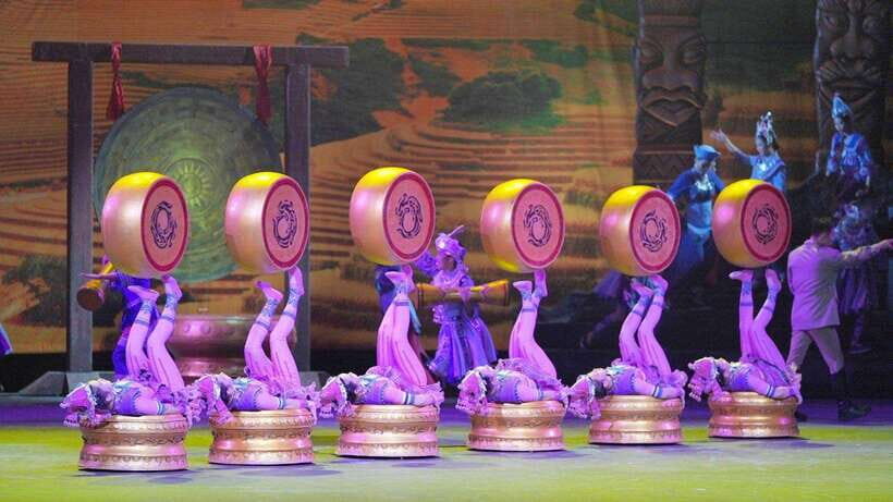 Beijing: Red Theatre Acrobatics Show Ticket-Local Must-See - Practical Tips for Attendees