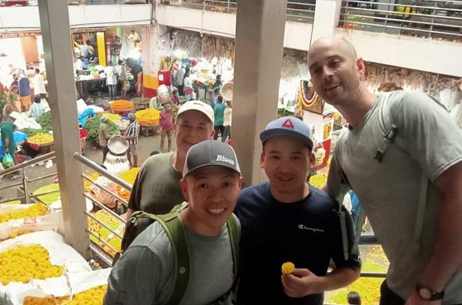 Bengaluru 2 to 3 hours Group Walking Tour with a Local - Authentic Experiences and Local Insights