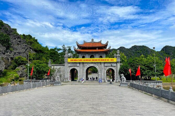 Best Day Trip to Incense Village, Tam Coc, Hoa Lu from Hanoi - Exploring the Itinerary in Detail
