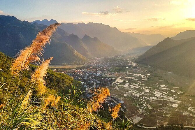 Best Mai Chau Day Trip: Explore Hidden Charms and Village Life - Arriving at Mai Chau: The Heart of the Tour