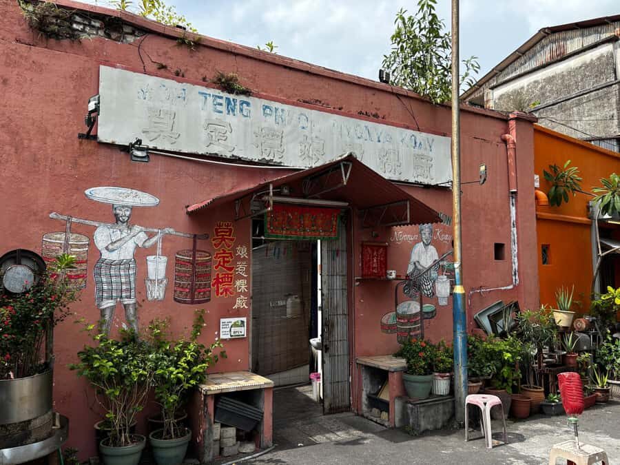 Beyond The Plate Food Tour: Penangs People and Traditions - What makes this tour special?