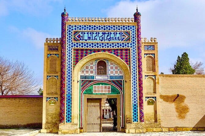 Beyond the Walls: Countryside Tour with Transport and Lunch - The Itinerary: What to Expect