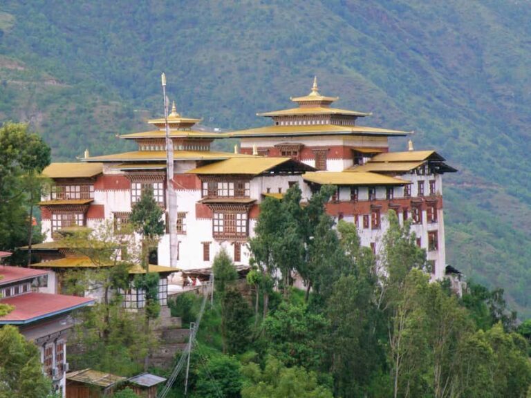 Bhutan: 3-Day Thimphu & Paro Guided Tour with Meals - The Itinerary in Detail: What You Can Expect