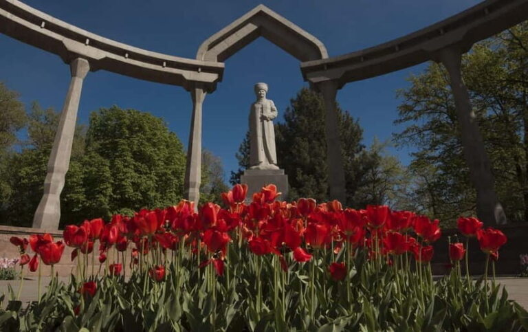 Bishkek: City Highlights Walking Tour - Who Will Love This Tour?