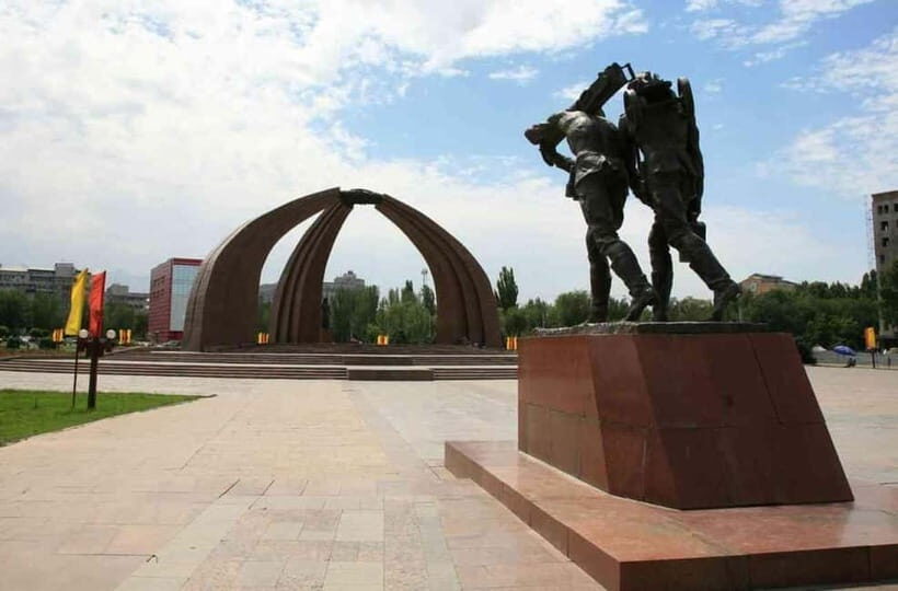 Bishkek: City Highlights Walking Tour - What to Expect: The Day in Bishkek