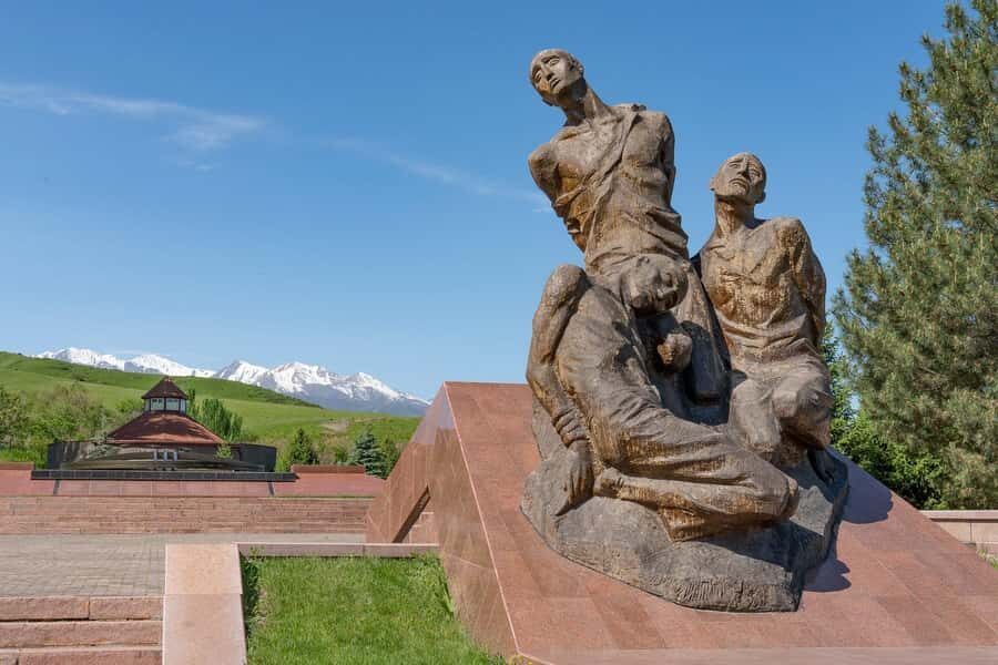 Bishkek: City Tour, Ata-Beyit and Osh Bazaar - What Reviewers Say