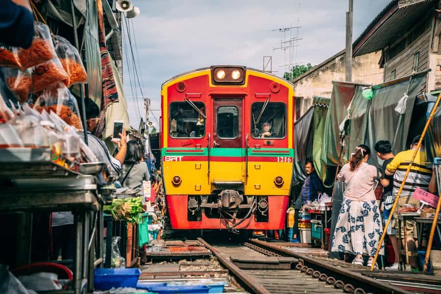BKK: Ayutthaya, Maeklong Railway, Damnoen Saduak Floating - Detailed Breakdown of Each Stop