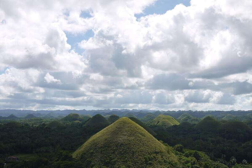 Bohol: Countryside Tour with Tarsiers and Chocolate Hills - Transportation and Group Size