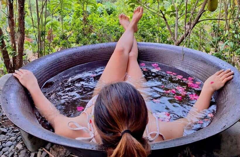 Boracay: Island Hopping Tour with Hot Kawa Bath and Lunch - What’s Included and What’s Not