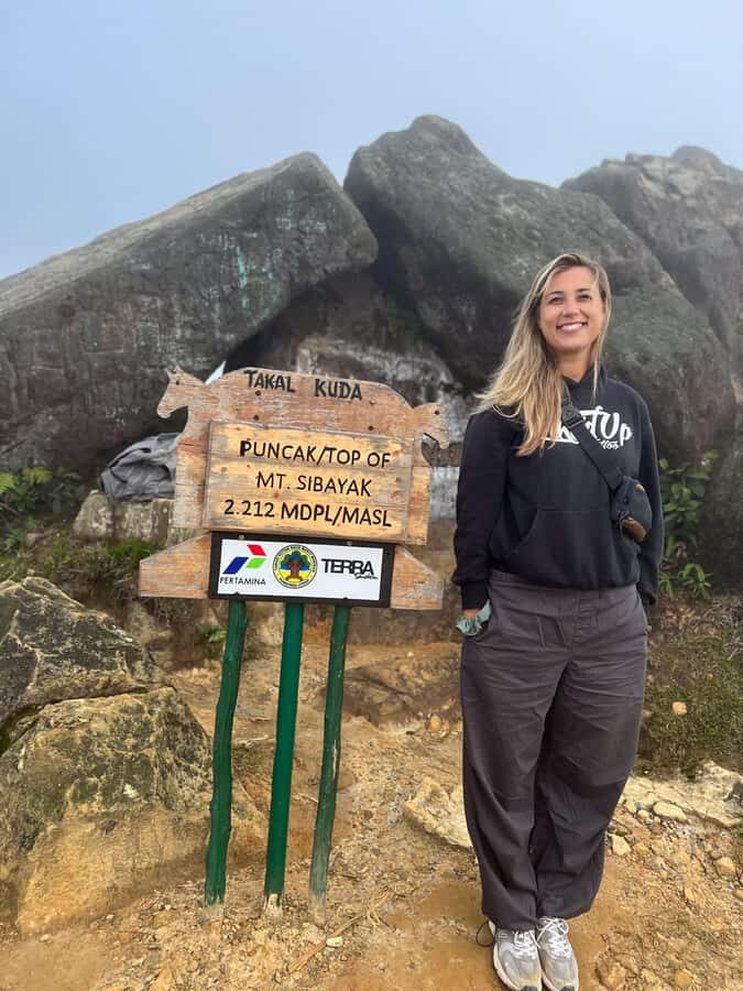 Bukit Lawang: 7-Day North Sumatra Highlights Tour - Jungle Trekking & Orangutan Spotting