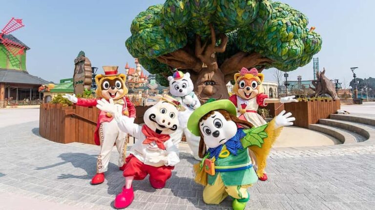 Busan: Lotte World Adventure Busan Entry Ticket - Themed Zones and Attractions  