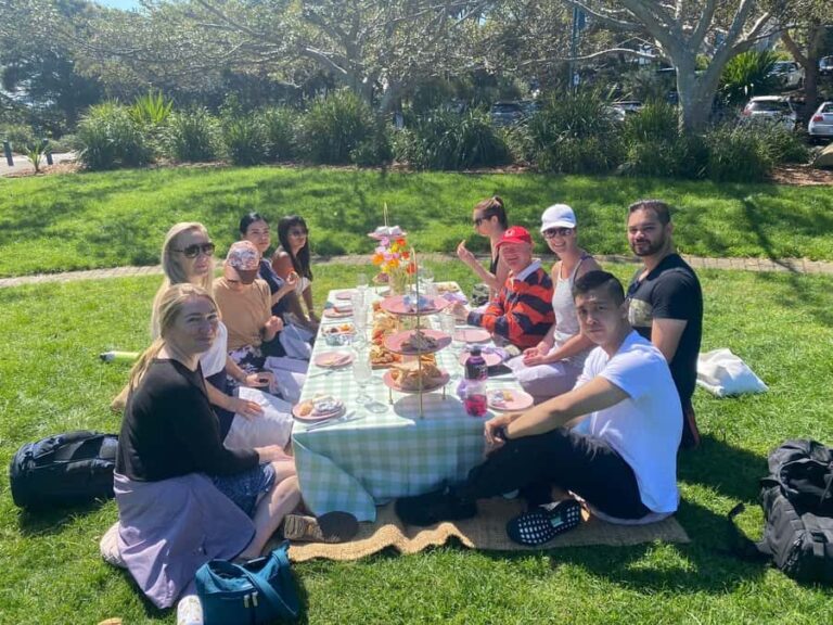 Byron Bay: Main Beach Luxurious Picnic with Grazing Platters - Comfort and Convenience: Thoughtful Details