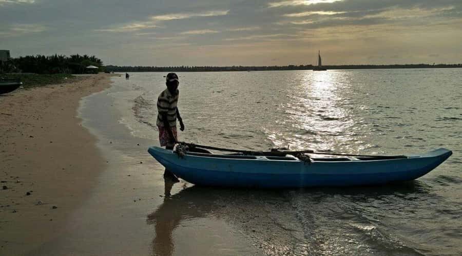 Canoeing in Pasikudah - The Experience of Canoeing in Pasikudah
