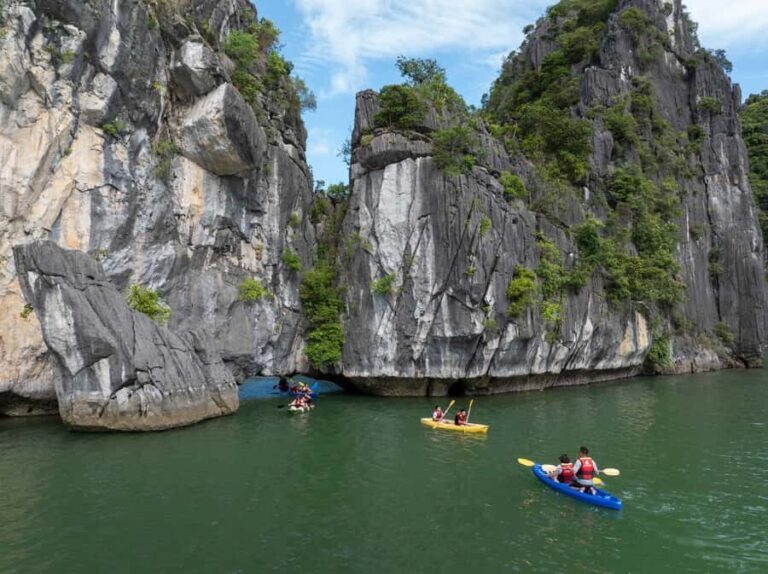 Cat Ba Full Moon Cruise: Lan Ha - Halong Bay - Monkey island - Authenticity and Value