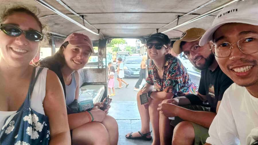 Cebu: Carbon Market Food + Jeepney ride + Bar - Who Should Consider This Tour?