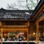 Chengdu: City Walking Tour with Food and Culture Stops - Relaxing in Peoples Park