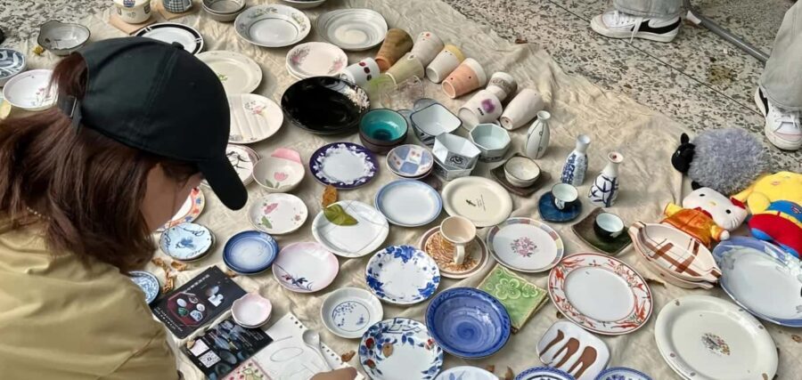 Chengdu: Flea Market, Fashion District, and Dinner Tour - Who Would Love This Tour?