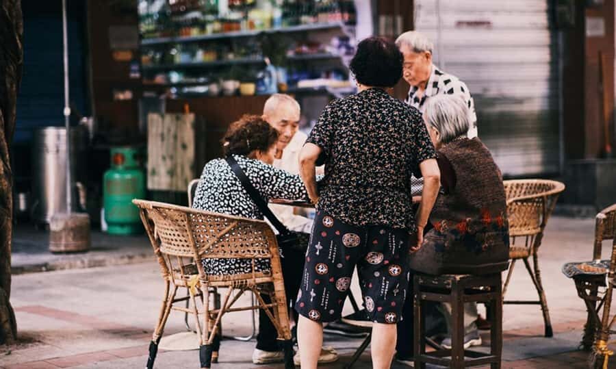 Chengdu: Mahjong with Experience Multilingual Guide - Why This Tour Works