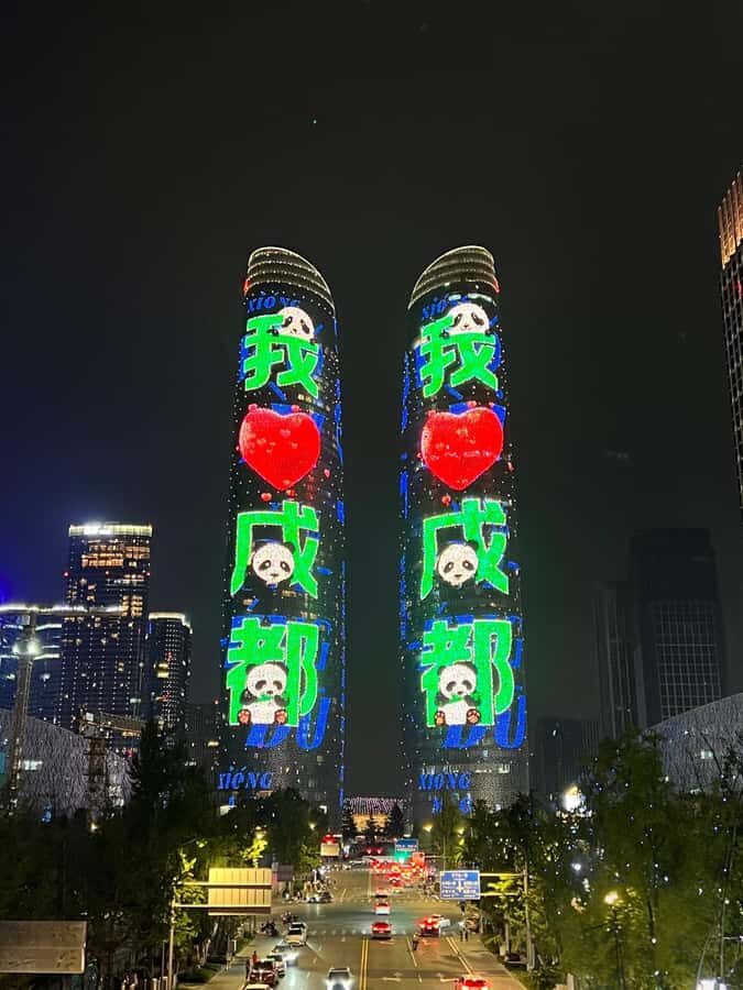 Chengdu: Night Tour with Guide and Transportation - The Itinerary: A Practical Breakdown