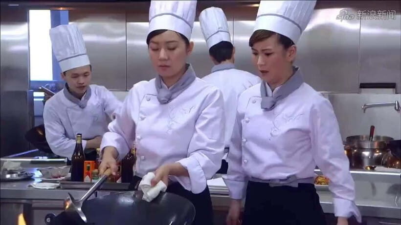 Chengdu: Private Panda Base and Sichuan Cuisine Tour - Who Would Love This Tour?