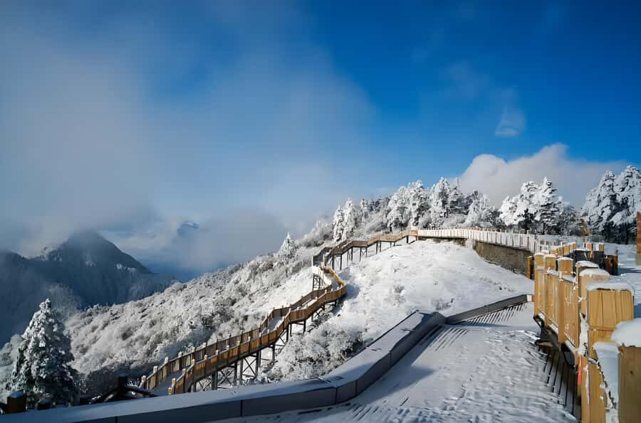 Chengdu: Xiling Snow Mountain Ticket - How to Access and What to Expect