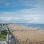 Chennai to Kanchipuram & Mahabalipuram with Pondicherry Drop - Early Morning Pickup & First Stop in Kanchipuram