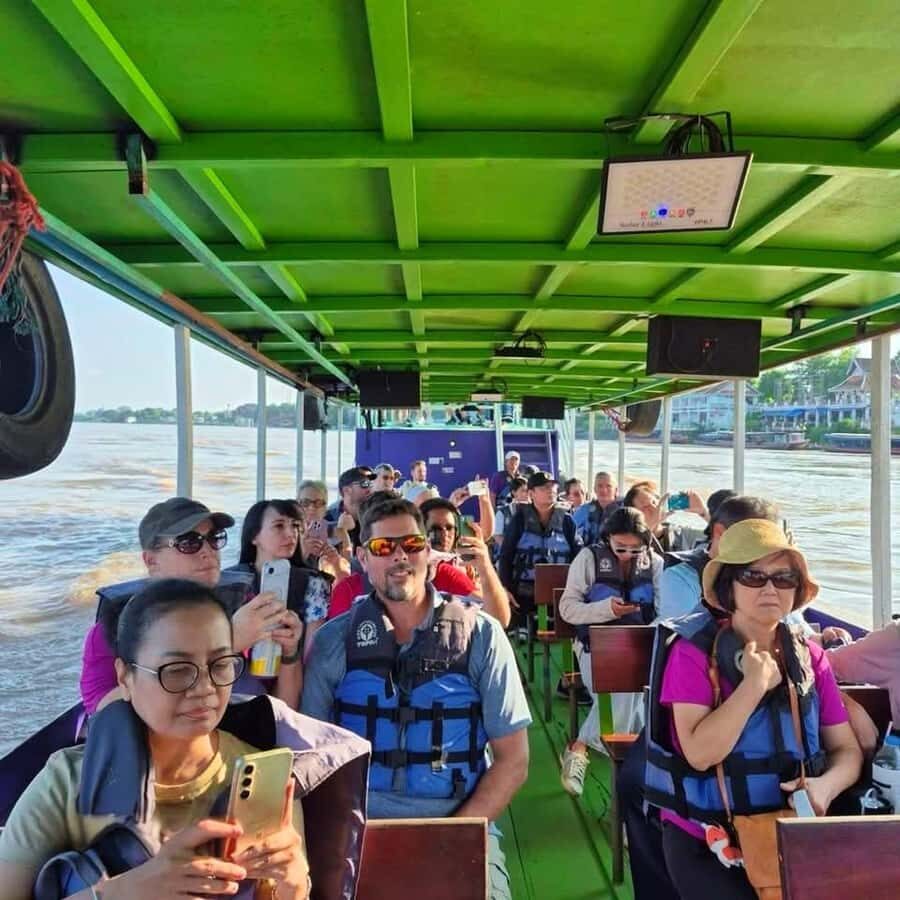 Chiang Mai: 3 Temples Golden Triangle Long Neck Boat Trip - What We Love About This Tour