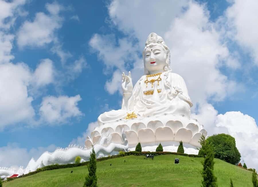 Chiang Mai: Chiang Rai 3 Temples Tour & Magical Lalitta Cafe - What Makes This Tour Stand Out?