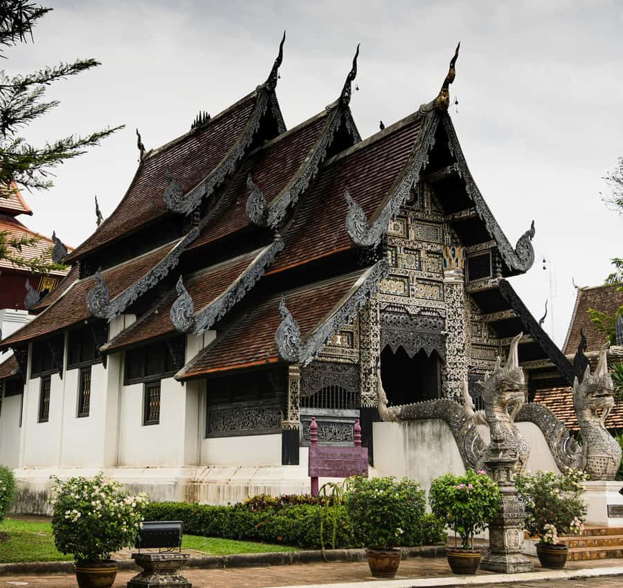 Chiang Mai Light: Tuk Tuk Night Tour with Temples & Markets - Who Will Love This Tour?