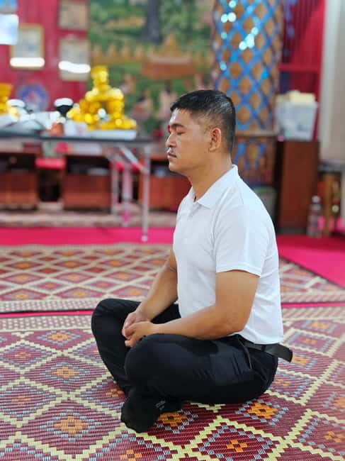 Chiang Mai: Wat Chai Sri Phoom Evening Chanting & Meditation - Learning about Metta: Extending Loving-kindness