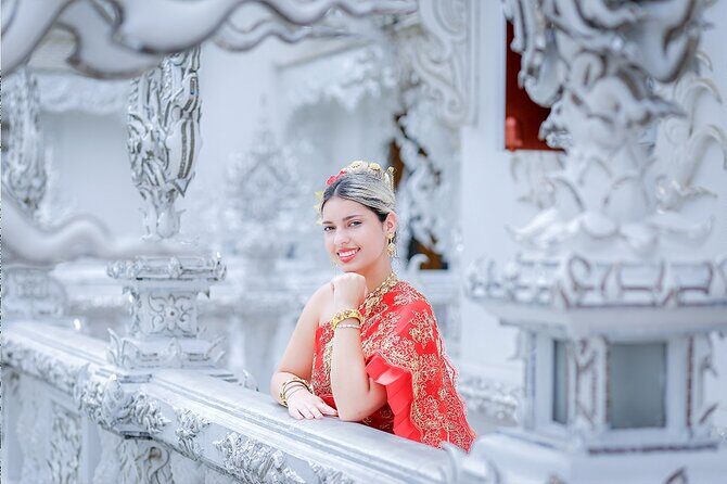 Chiang Rai Photos of traditional Thai costumes White Temple - Practical Details and Tips
