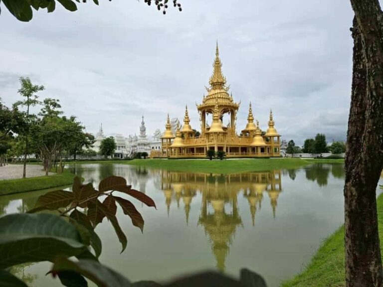 Chiang Rai: White Temple, Doi Chang, & Hot Springs Tour - Transportation and Comfort