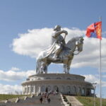 Chinggis Khaan Statue Complex and Sain Nomun Monastery Tour - Who Is This Tour Best For?
