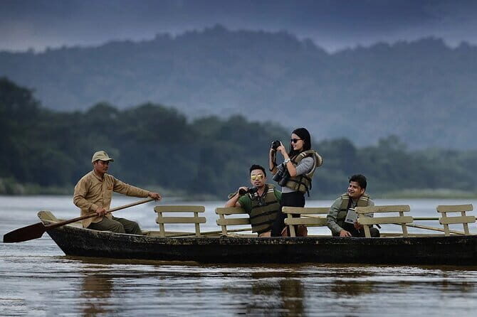 Chitwan Elegance: A 3-Day Luxury Wildlife Experience - Day 1: Arrival and Introduction to Chitwan