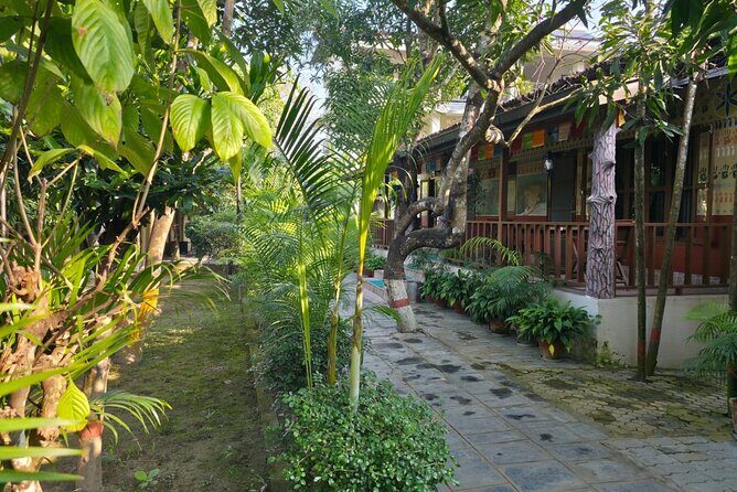 Chitwan Jungle Safari 2 Nights 3 Days with jeep safari & Meals - Who Is This Tour Best For?