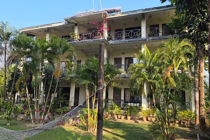 Chitwan Jungle Safari 2 Nights 3 Days with jeep safari & Meals - Accommodation and Meals