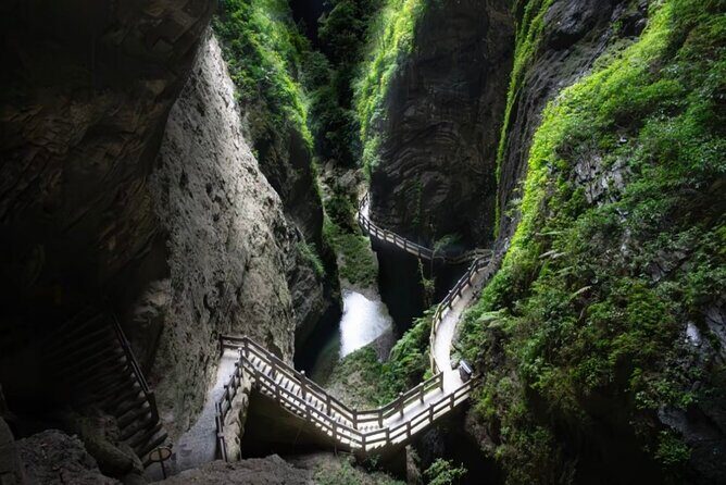 Chongqing Wulong Private Day Tour:Three Bridges&Longshuixia Gorge - The Experience and Overall Value