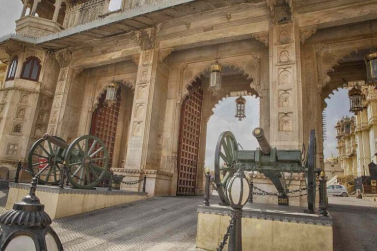 City Palace Udaipur Express visits with english speaks guide - Why This Tour Offers Great Value
