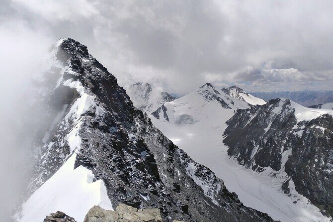 Climbing Kang Yatse I & II - Ladakh Himalayas Summer Expedition - Authentic Experiences & Practical Tips