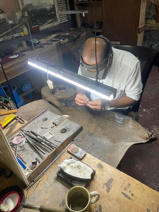 Colombo: Gem Museum and Factory Tour with Port Pickup - Why This Tour Is Worth Considering