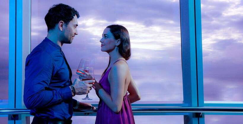 Colombo: Lotus Tower Celebration Dining Experience with Cake - Who is This Tour Best For?